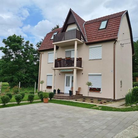 Barka Apartman Nagykanizsa Exterior photo